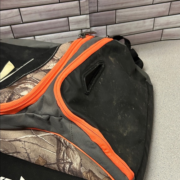 Easton Double Bat Bag/EquipmentCamouflage Black Backpack Orange Accents - Picture 11 of 12